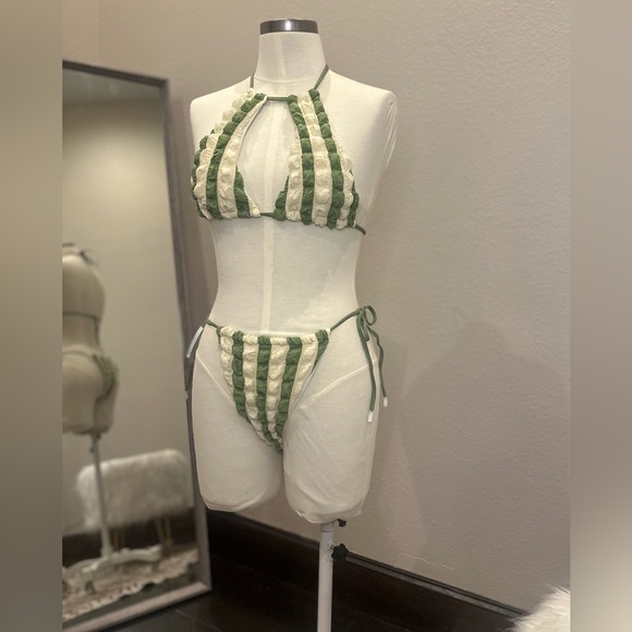 Green striped Bikini Set - Picture 2 of 3